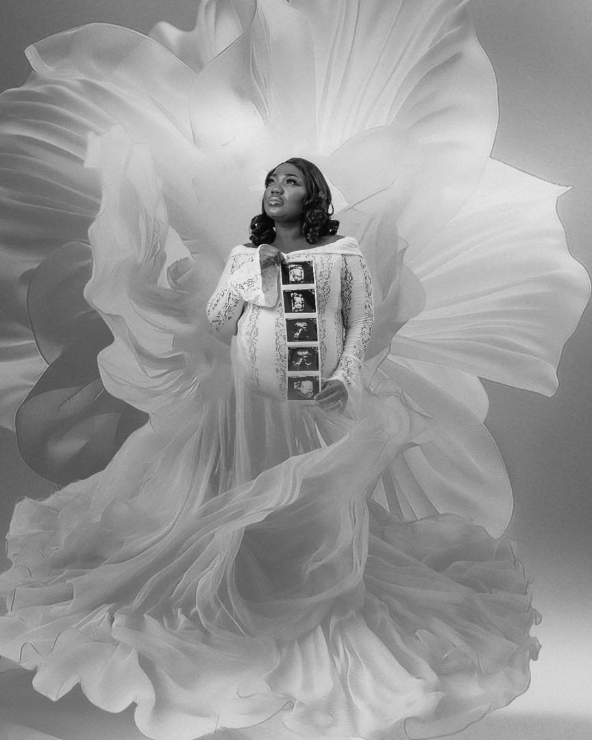 Editorial - black & white