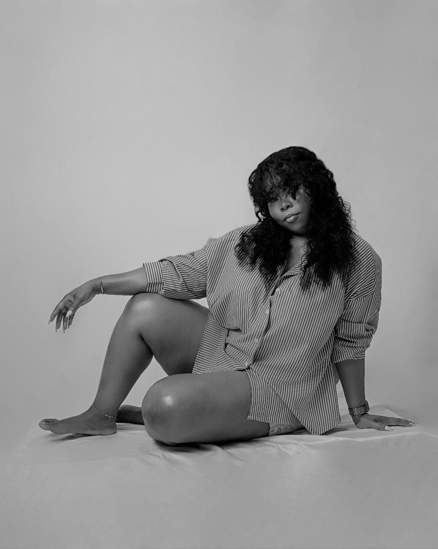 Editorial - black & white